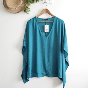 NWT FTF Fashion to Figure Batwing V Neck Blouse Teal Size 0 Flowing Top